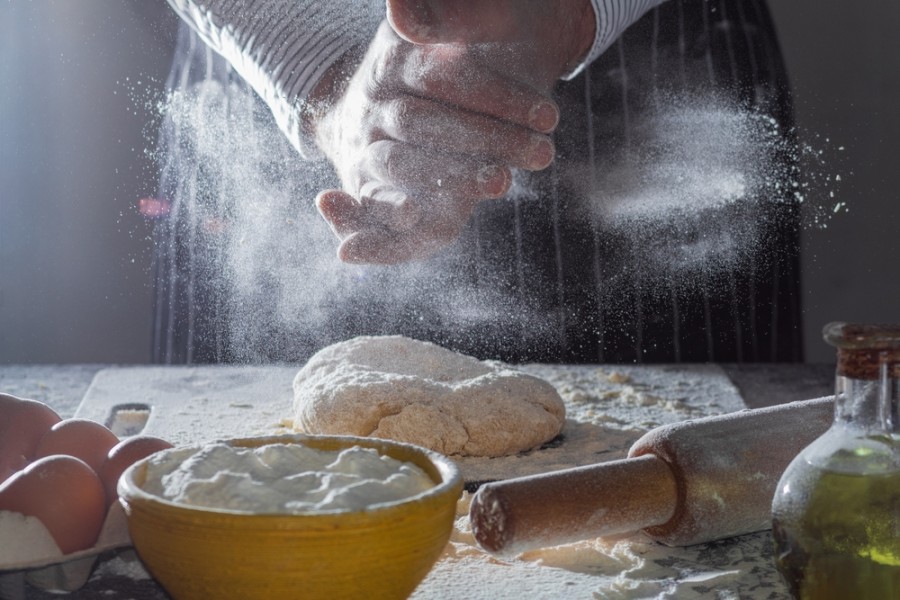 Fraiser une pâte : quelle technique de cuisine !