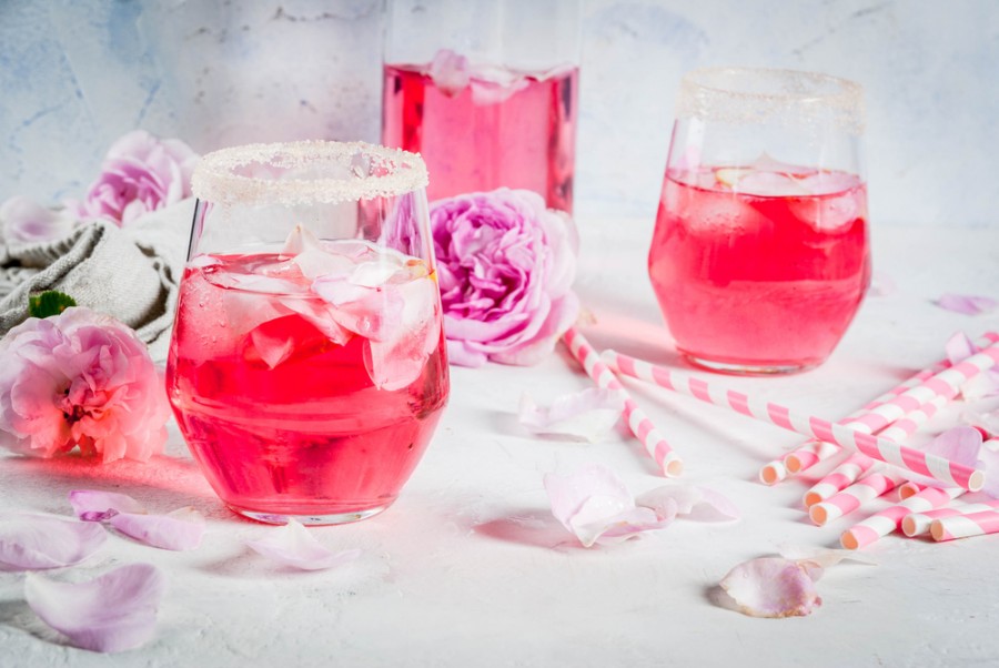 Comment préparer un délicieux sirop de rose à la maison ?